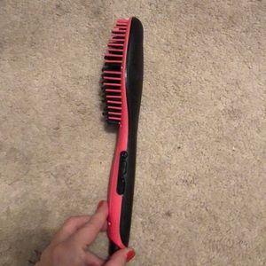 straightening brush